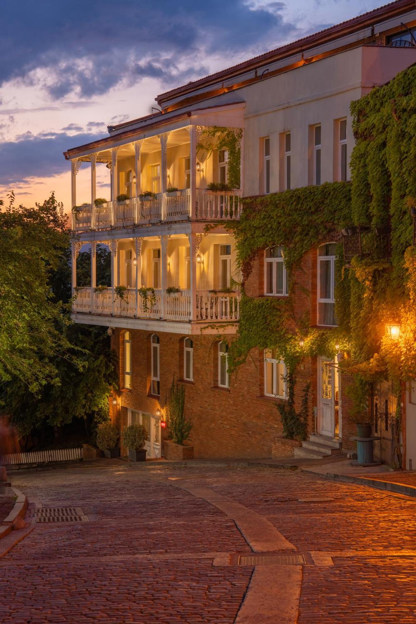 Hotel Passport تبليسي المظهر الخارجي الصورة